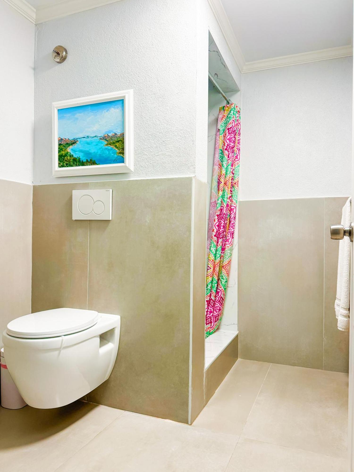 Studio, 100 Feet From The Beach Nassau Esterno foto