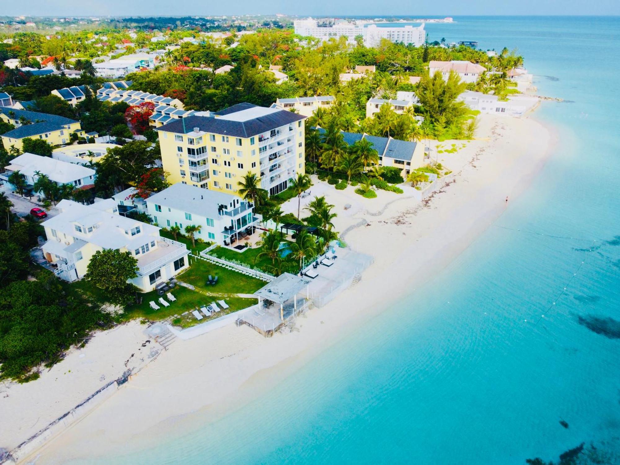 Studio, 100 Feet From The Beach Nassau Esterno foto