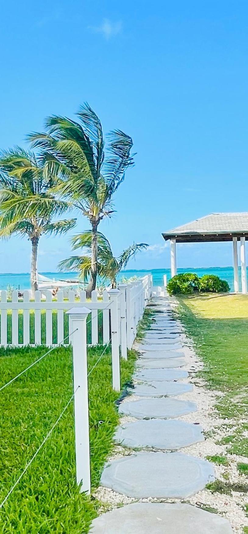 Studio, 100 Feet From The Beach Nassau Esterno foto