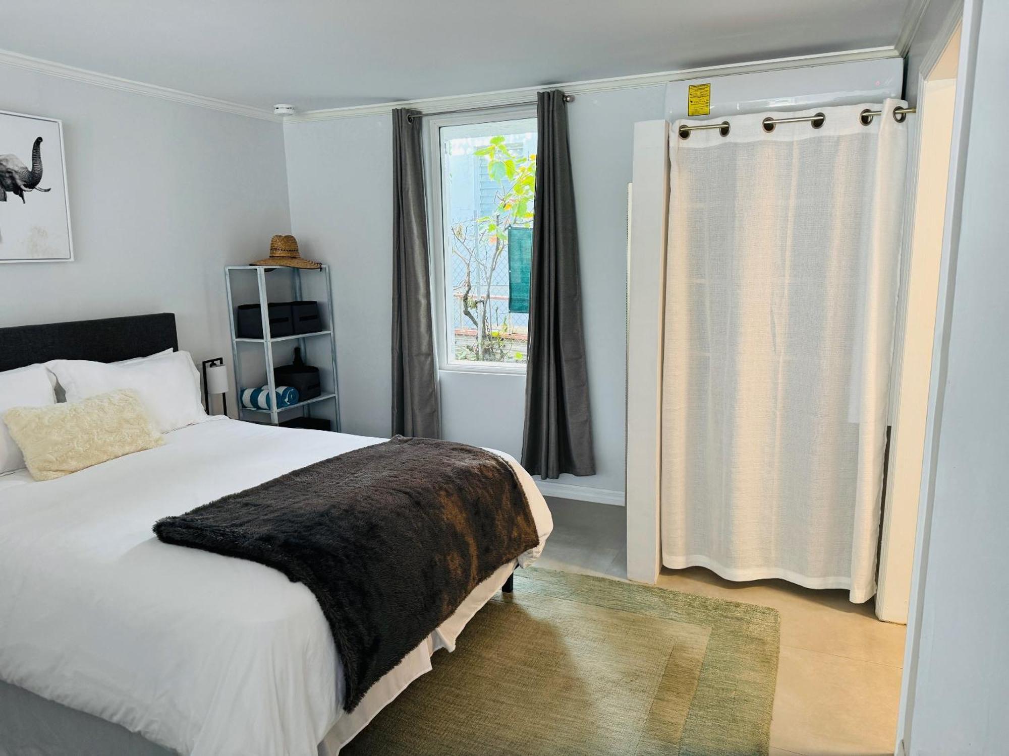 Studio, 100 Feet From The Beach Nassau Esterno foto
