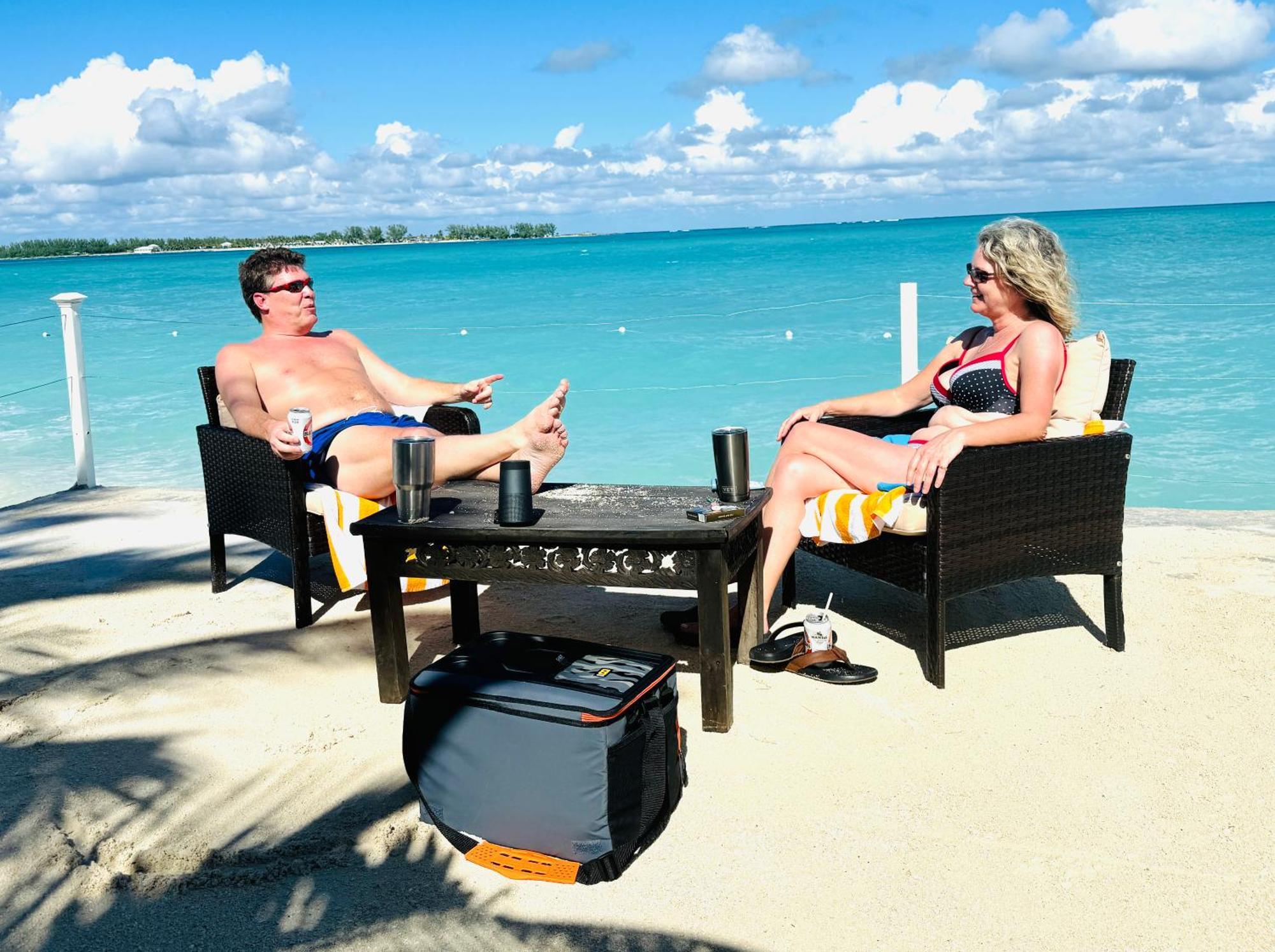 Studio, 100 Feet From The Beach Nassau Esterno foto